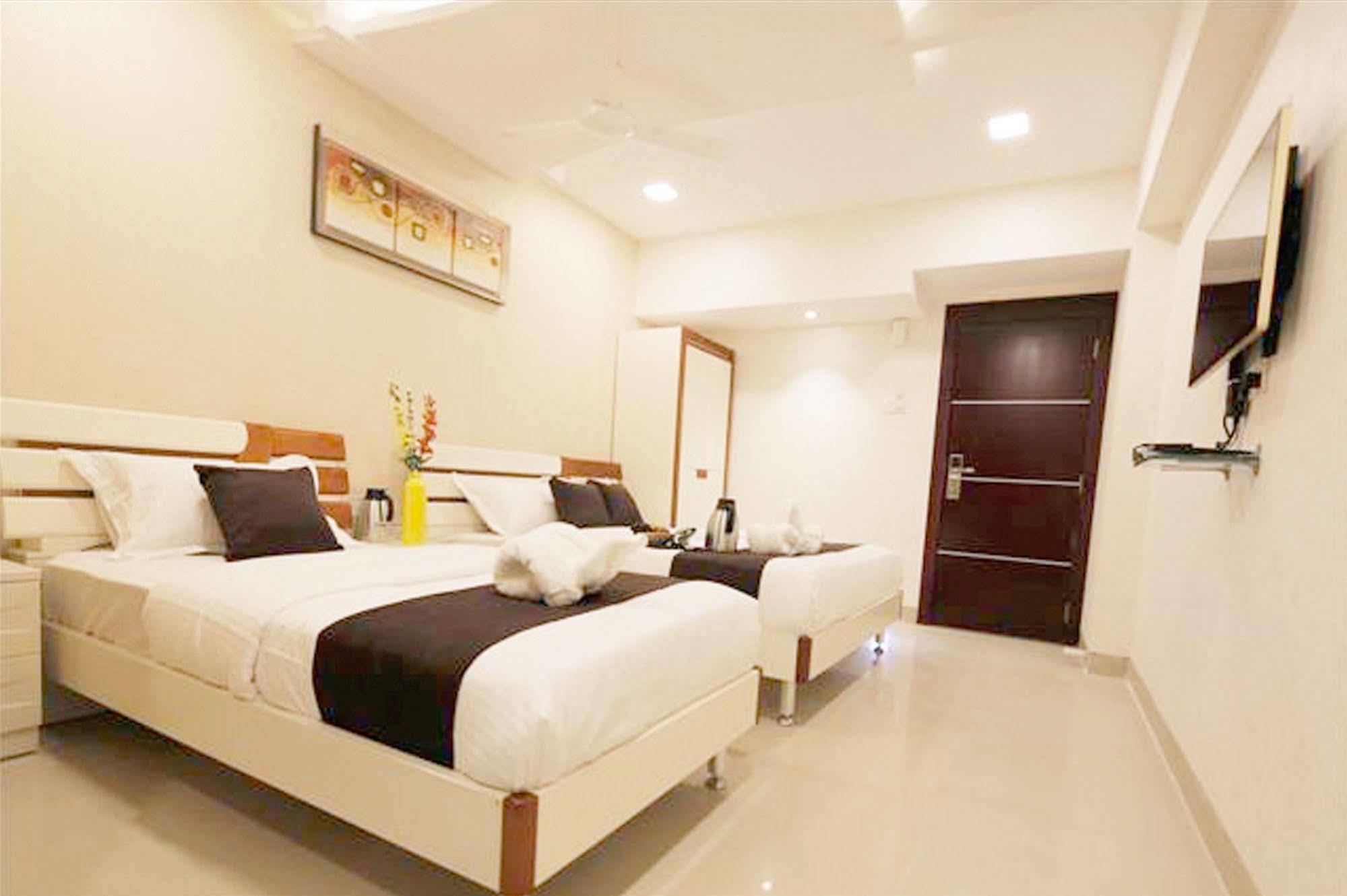 Hotel Annex Executive Andheri East Mumbai Exterior foto