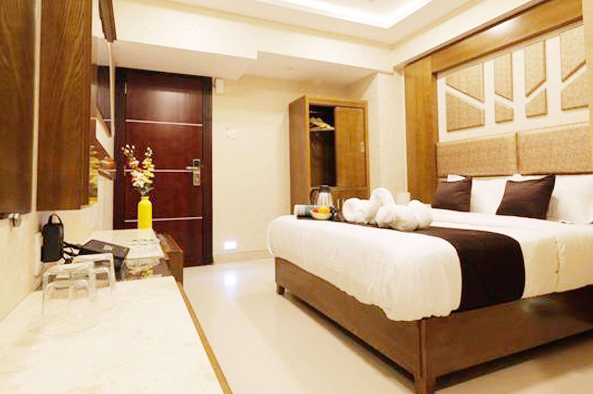 Hotel Annex Executive Andheri East Mumbai Exterior foto